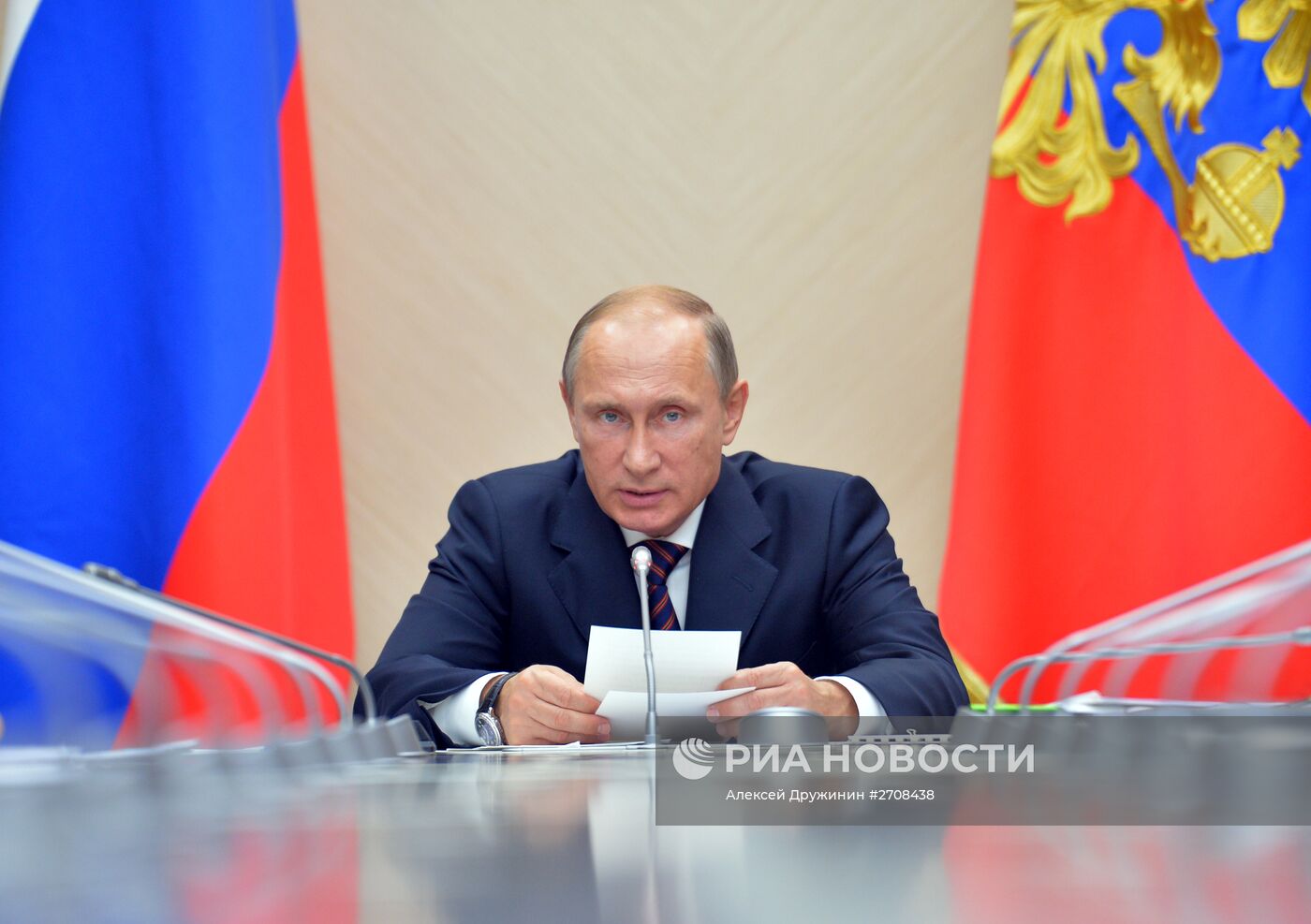 Президент РФ В.Путин провел совещание по развитию микроэлектроники