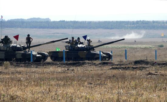 Соревнования танковых экипажей завершились в ДНР