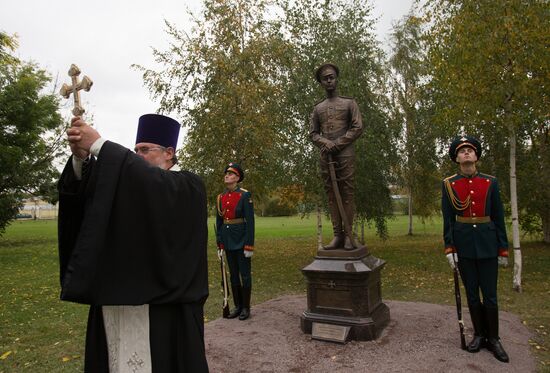 Церемония открытия памятника князю Олегу Константиновичу Романову в Царском селе