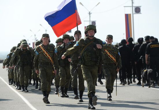 Учения Коллективных миротворческих сил ОДКБ "Нерушимое братство-2015"