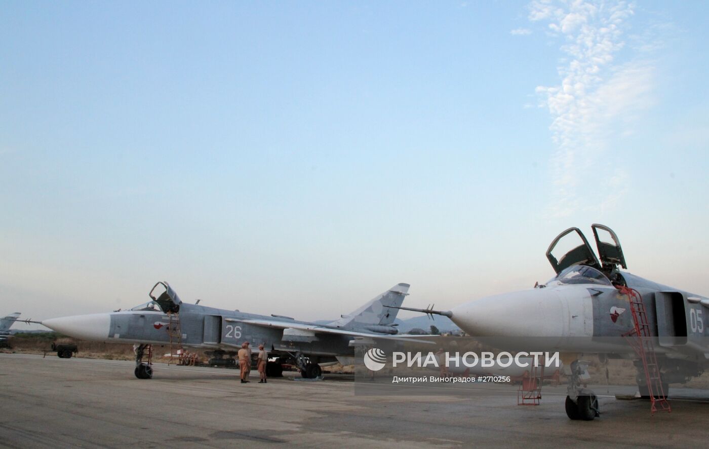 Российская боевая авиация на аэродроме около Латакии