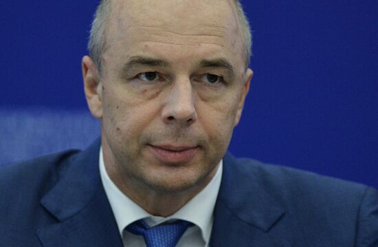 Дебаты "Бюджетная политика 2016-2018 гг. – краткосрочные вызовы и долгосрочные приоритеты" в рамках форума "Сочи-2015"