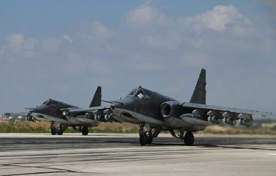 Российская боевая авиагруппа на аэродроме "Хмеймим" в Сирии