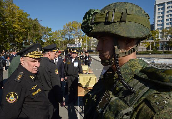 Открытие "Дней инноваций" Минобороны РФ в Восточном военном округе во Владивостоке