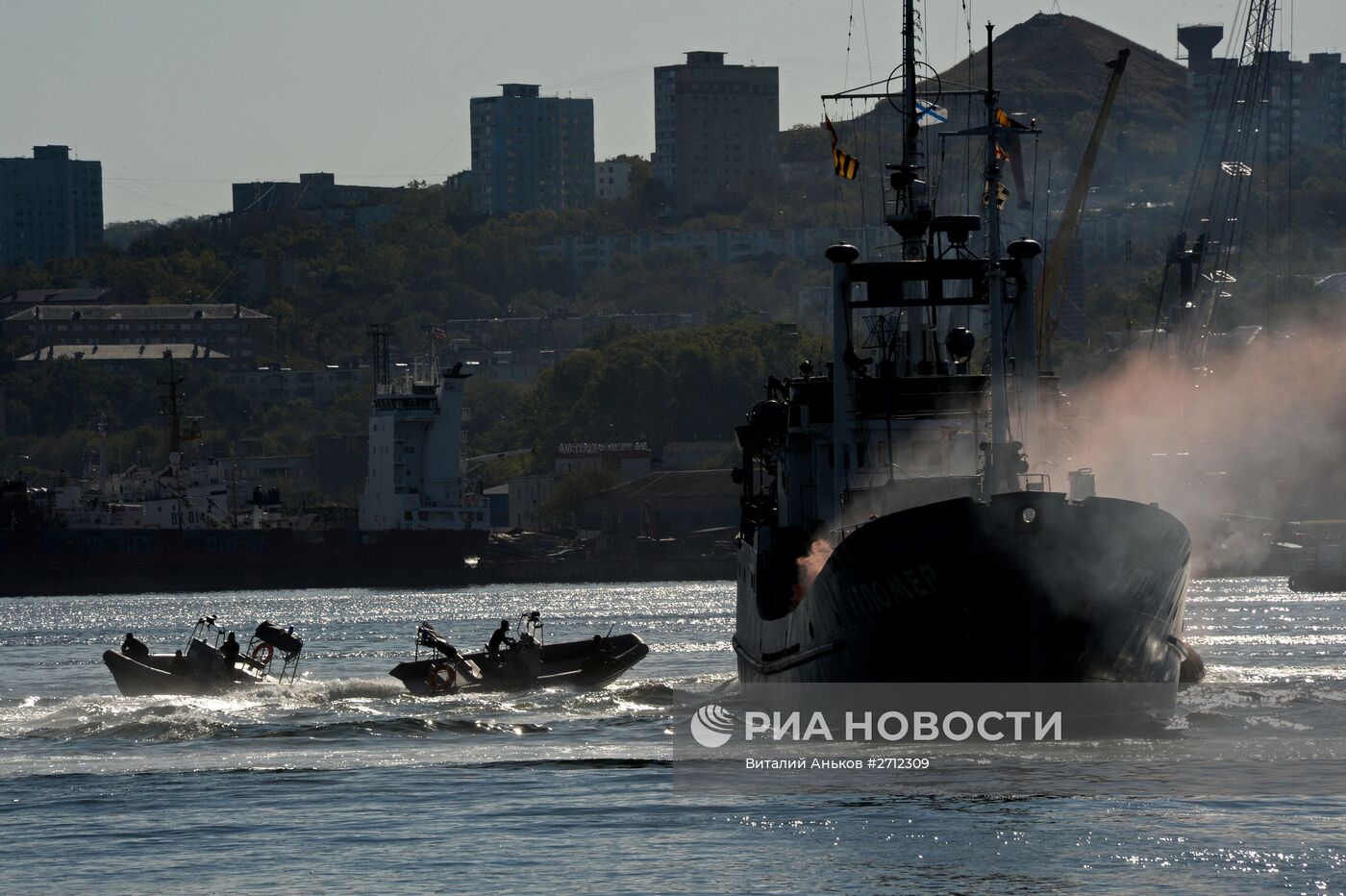 Открытие "Дней инноваций" Минобороны РФ в Восточном военном округе во Владивостоке