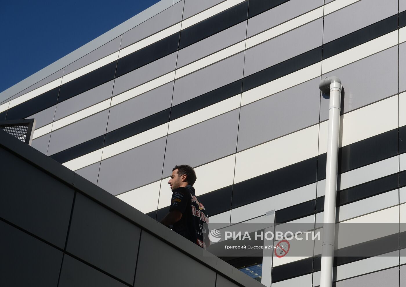 Подготовка к российскому этапу чемпионата мира по кольцевым автогонкам в классе "Формула-1"