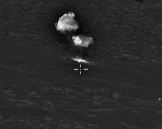 Авиаудары российских ВКС по позициям ИГ в Сирии
