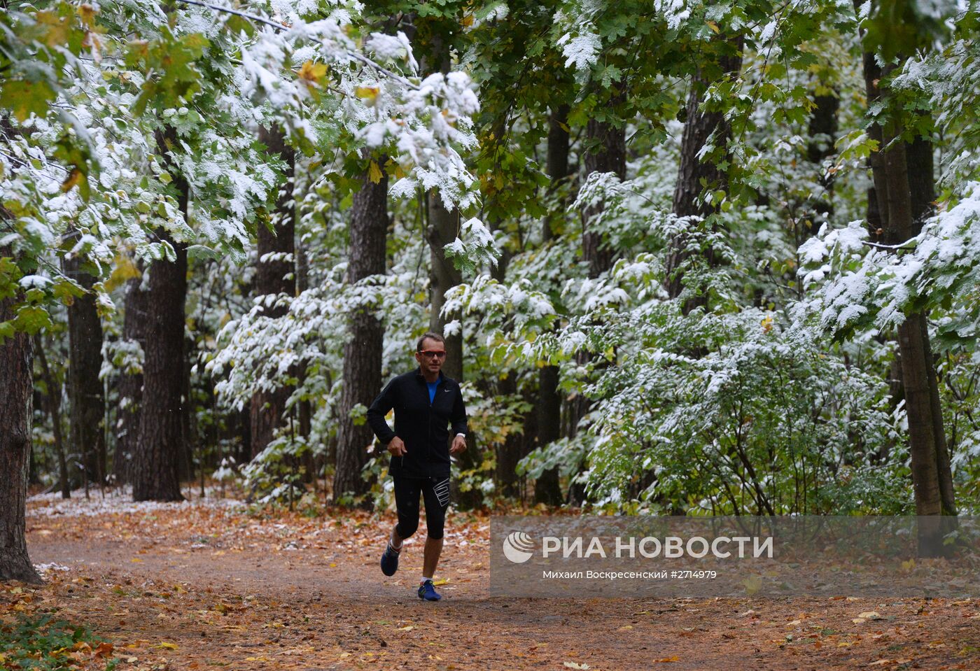 Снег в Москве