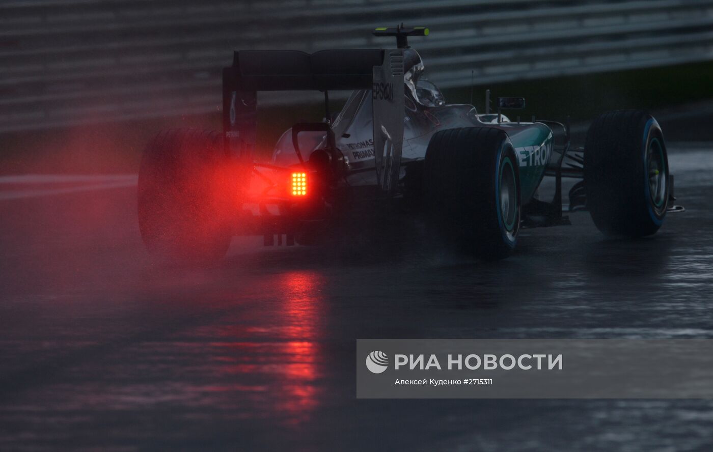 Автоспорт. Формула -1. Гран-при России. Свободные заезды
