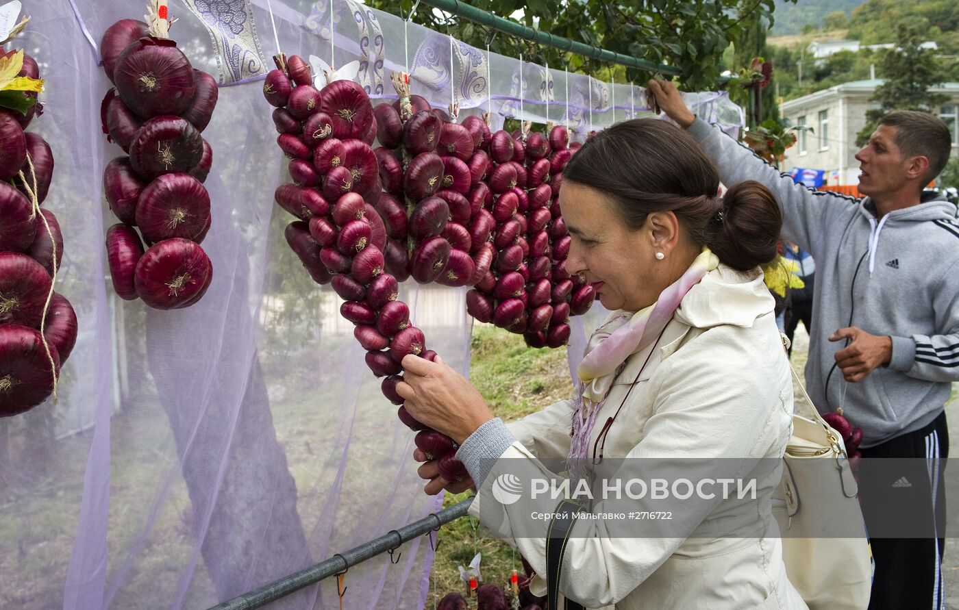 Фестиваль Ялтинского лука в Крыму