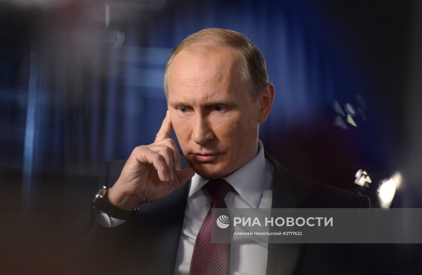 Президент РФ В.Путин дал интервью ведущему телеканала "Россия-1" В. Соловьеву