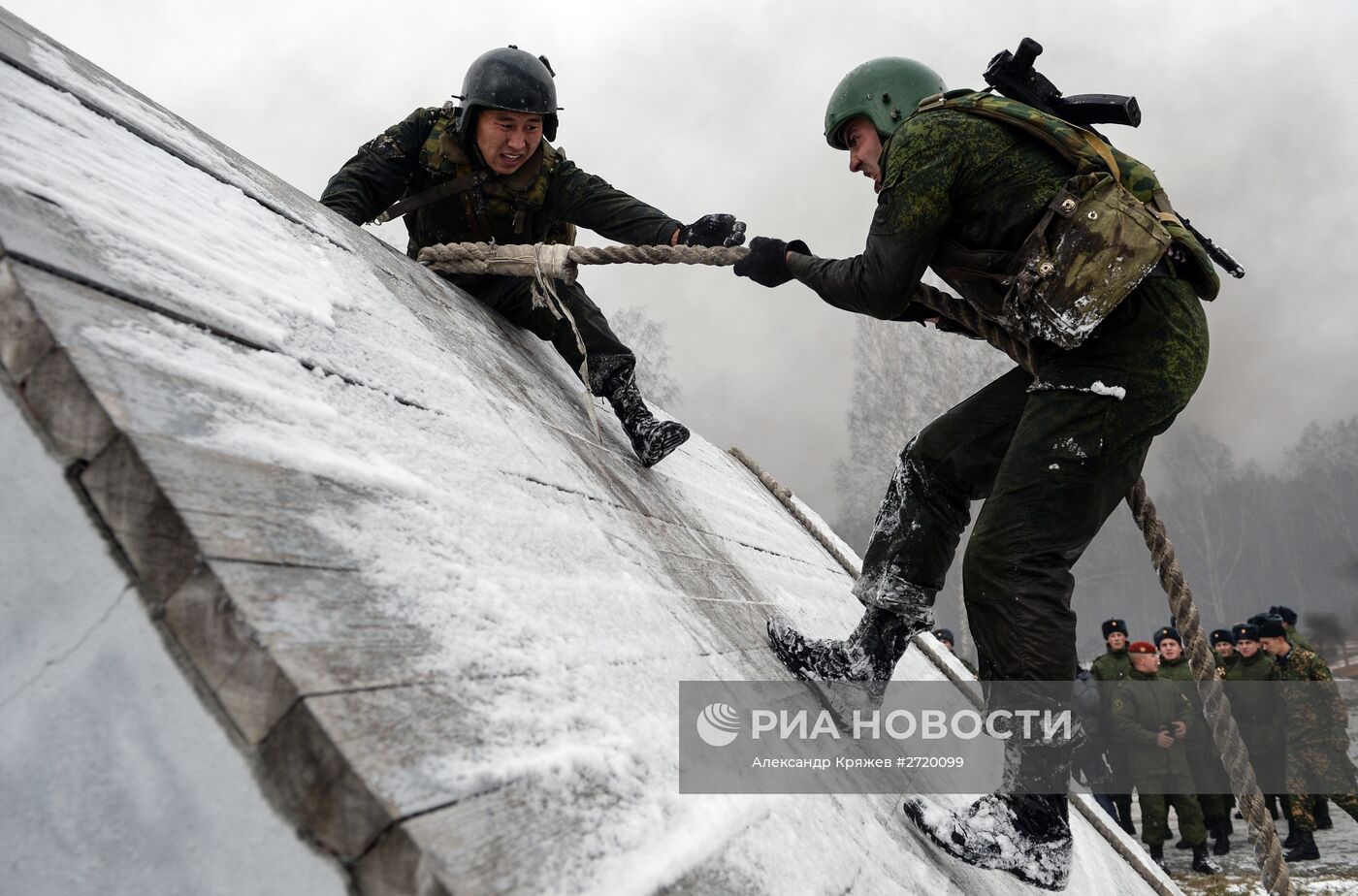 Всероссийские испытания на право ношения крапового берета среди военнослужащих внутренних войск МВД РФ