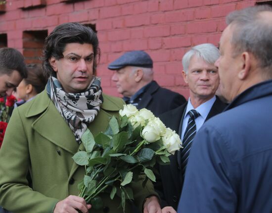 Памятник русской балерине Марине Семеновой установили на Новодевичьем кладбище