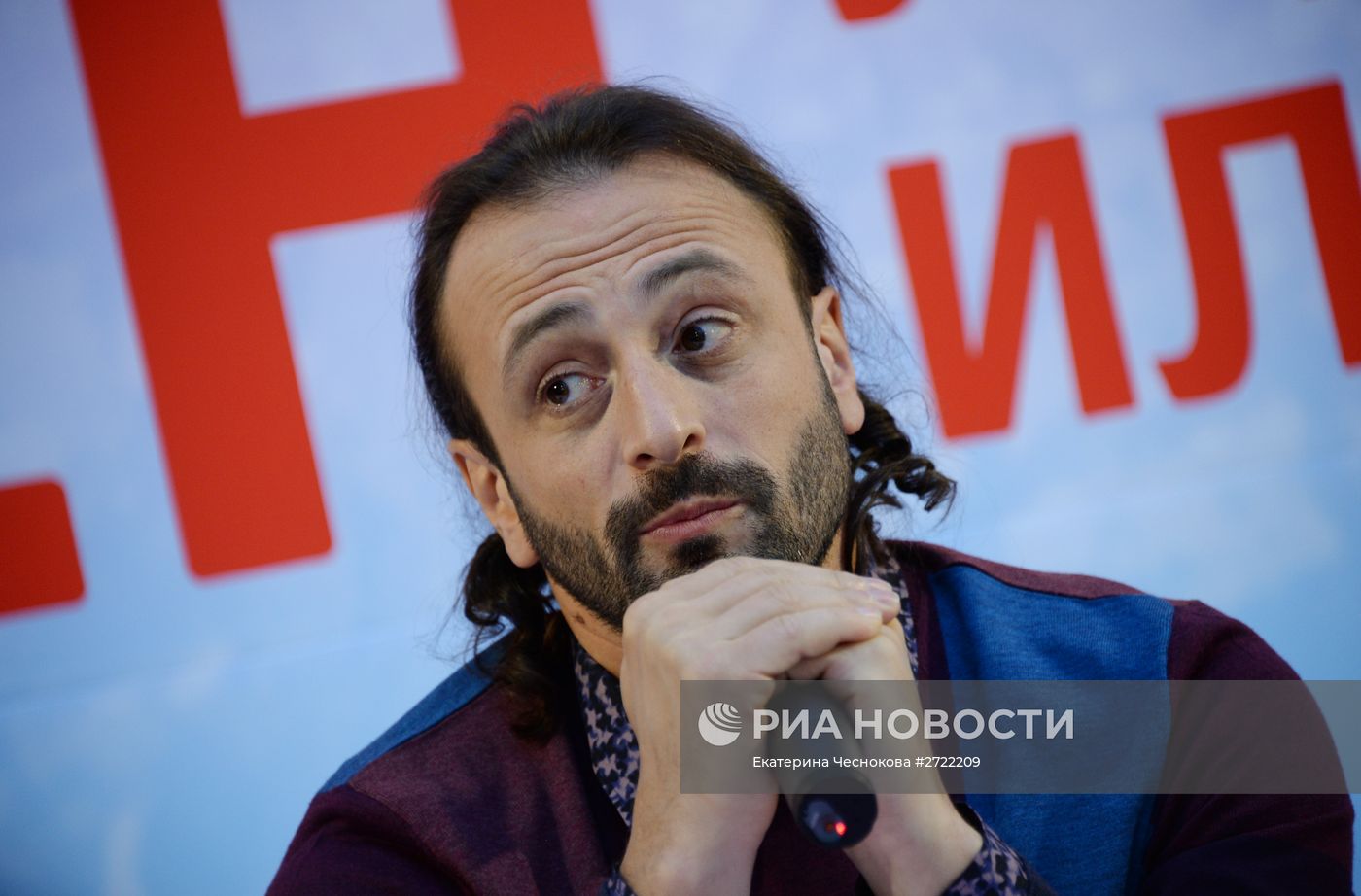 Встреча с исполнителями главных ролей и создателями ледового мюзикла "Кармен"