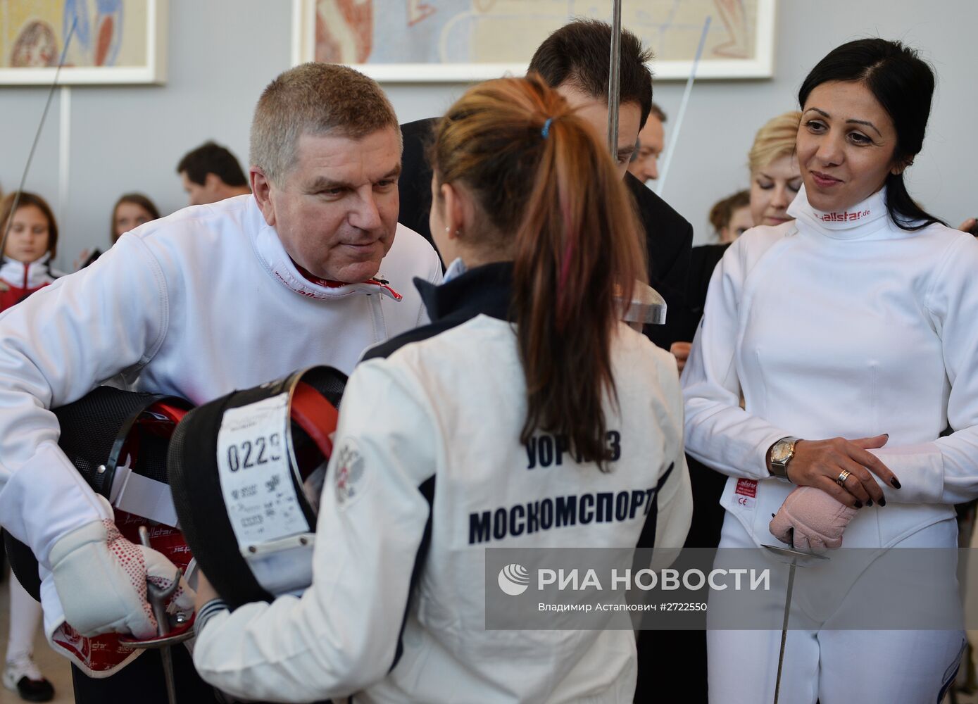 Президент МОК Т. Бах провел мастер-класс по фехтованию