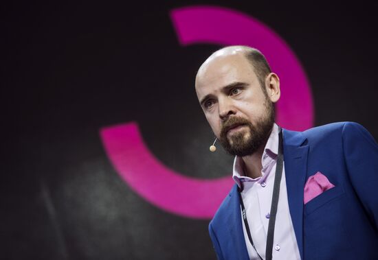 Запуск работы нового оператора сотовой связи TELE2 в Москве