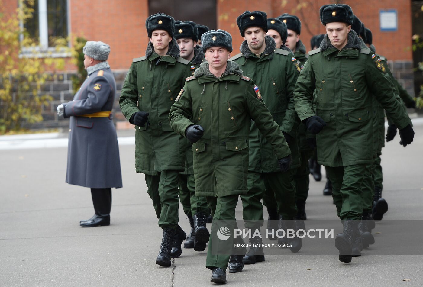 Отправка призывников в комендантский Преображенский полк