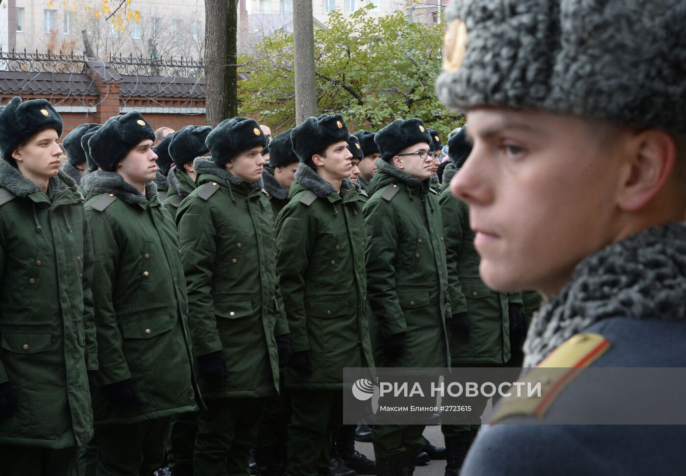 Отправка призывников в комендантский Преображенский полк