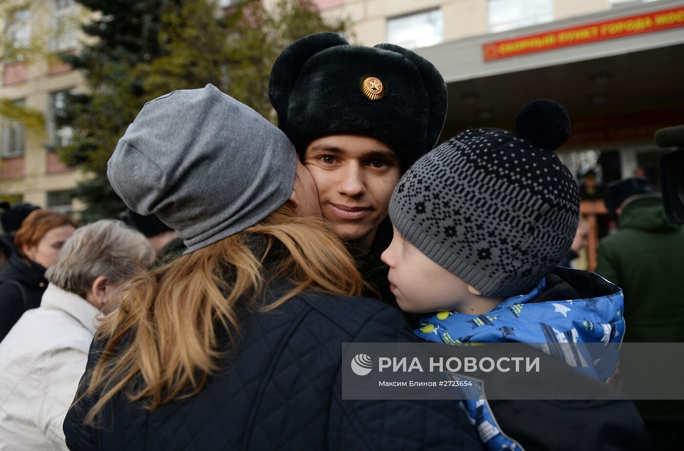 Отправка призывников в комендантский Преображенский полк