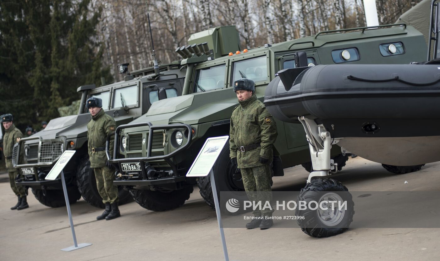 Показ техники в рамках выставки "Интерполитех-2015"