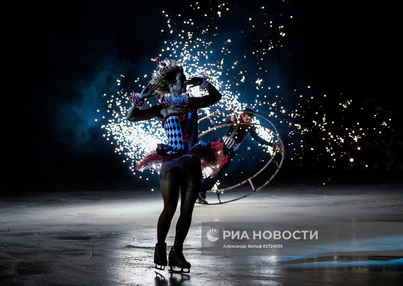 Премьера ледового мюзикла "Кармен" в Москве