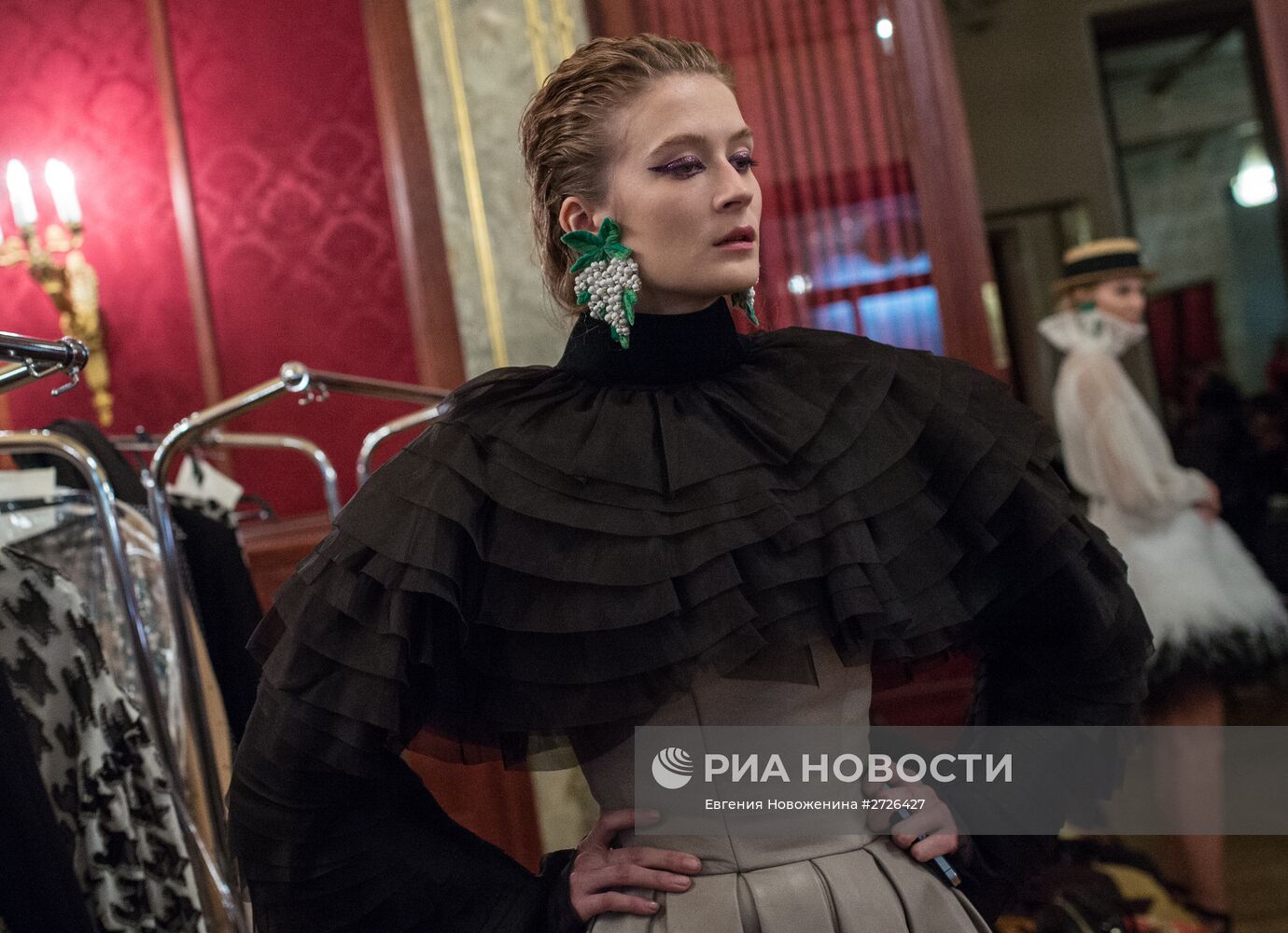 Показ коллекции одежды Александра Арутюнова в рамках недели моды в Москве "Сделано в России"
