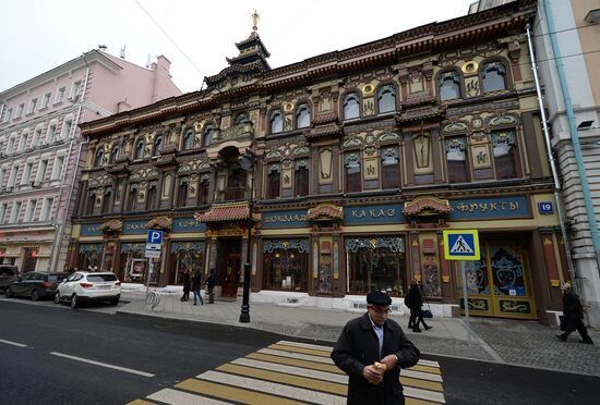 Реставрация 1-го этажа "Чайного магазина Перлова" в центре Москвы завершена