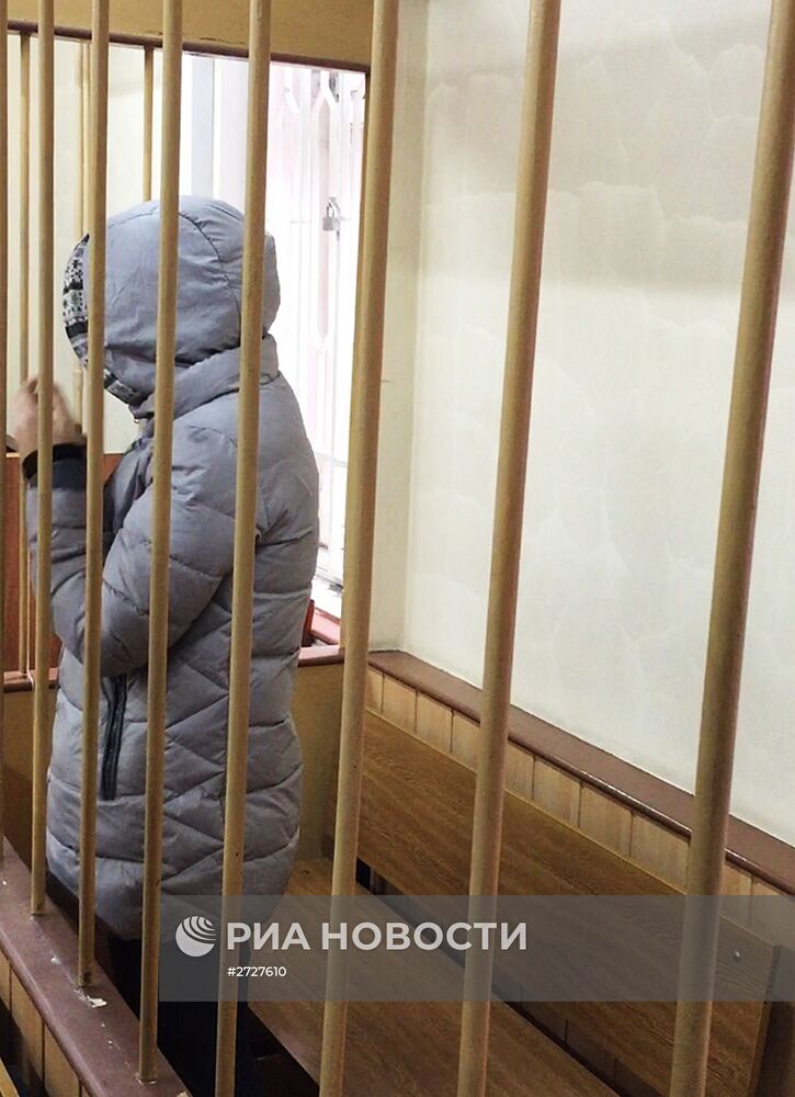 Суд арестовал Варвару Караулову