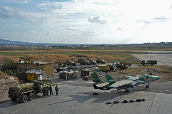 Военная авиабаза "Хама" в Сирии