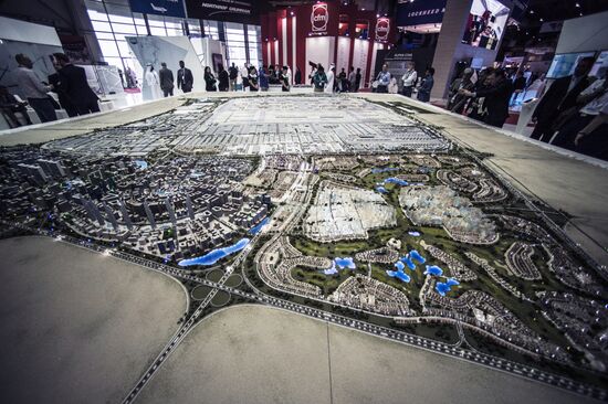 Международная авиационно-космическая выставка "Dubai Airshow-2015. День второй