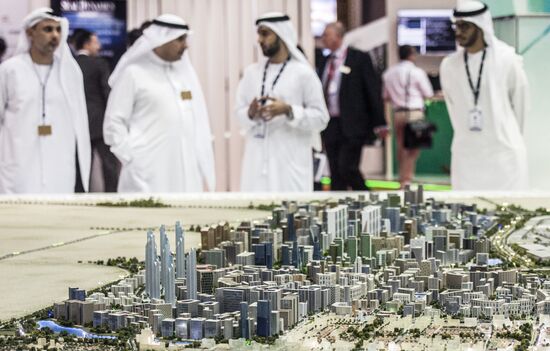 Международная авиационно-космическая выставка "Dubai Airshow-2015. День второй