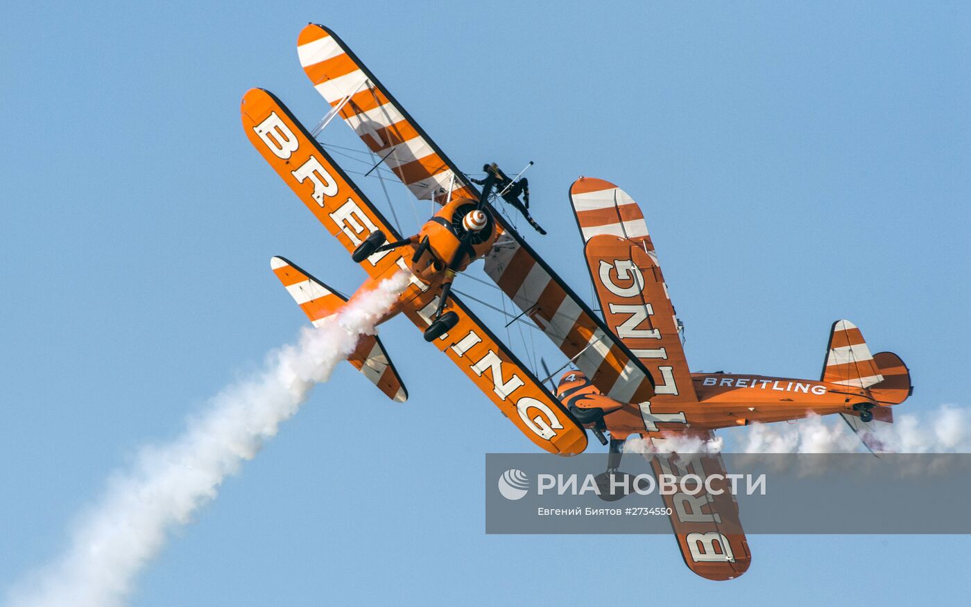 Международная авиационно-космическая выставка "Dubai Airshow-2015. День второй