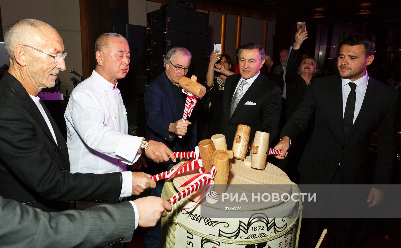 Роберт Де Ниро посетил Москву в рамках открытия ресторана Nobu