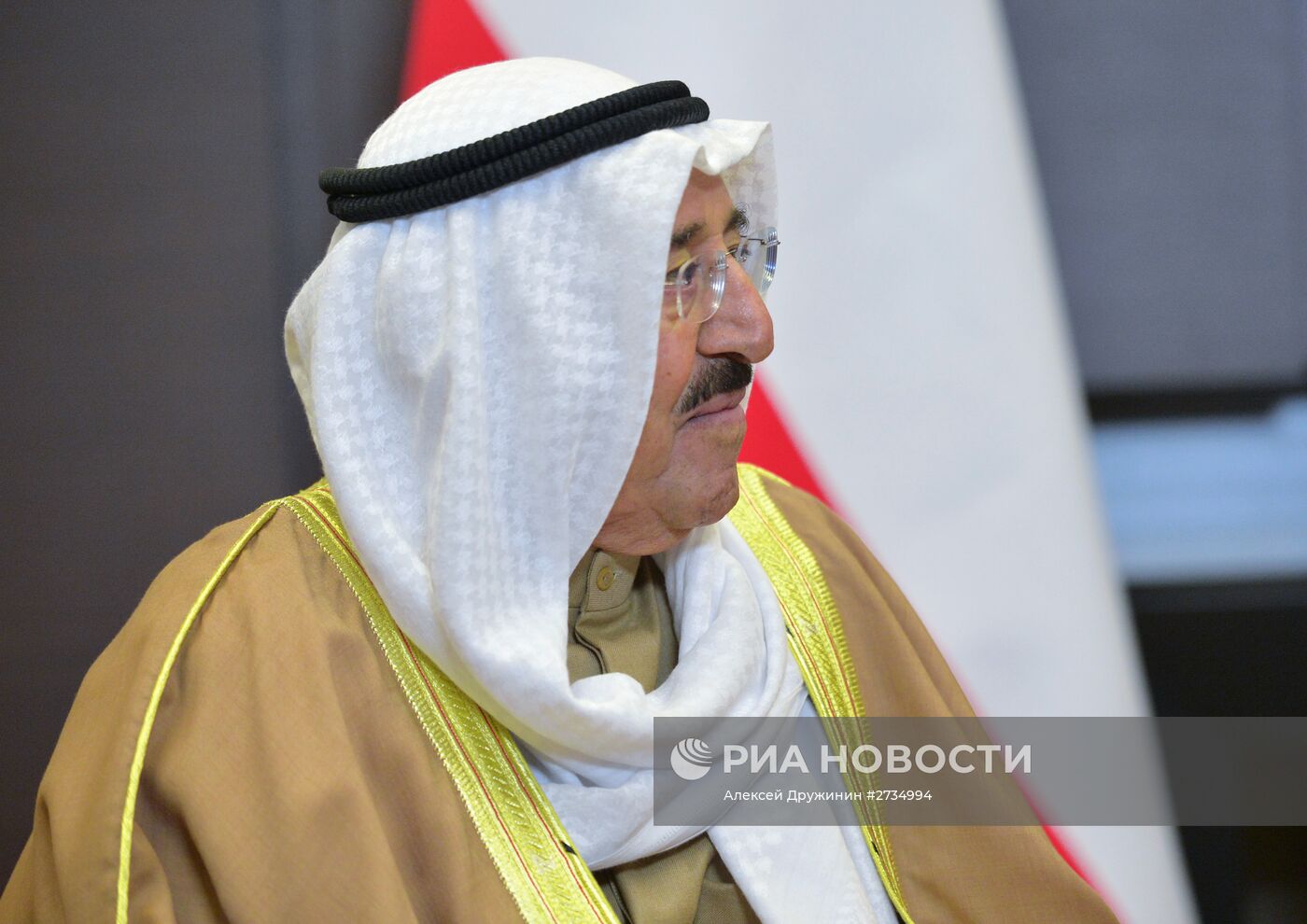 Президент РФ В. Путин встретился с эмиром Кувейта С. аль-Ахмедом ас-Сабахом