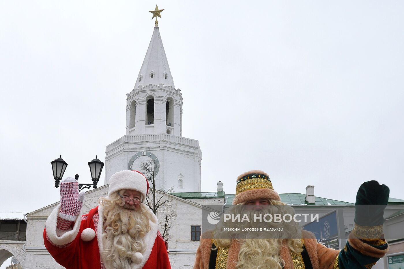 Санта-Клаус встретился с Татарским Дедом Морозом Кыш Бабаем в Казани