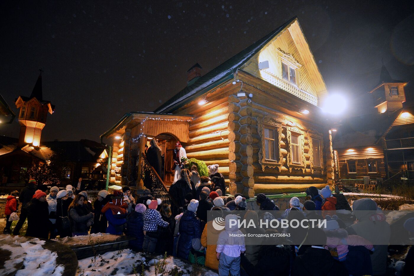 Санта-Клаус встретился с Татарским Дедом Морозом Кыш Бабаем в Казани