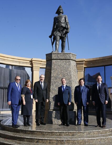 Рабочая поездка премьер-министра Д.Медведева в Северо-Кавказский округ