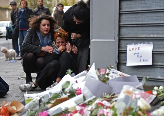 Ситуация в Париже после серии терактов