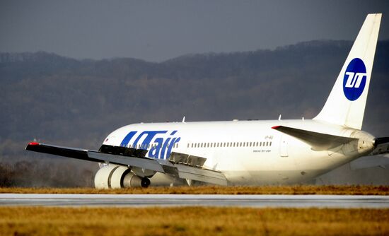 Первый рейс авиакомпании Utair по маршруту Владивосток — Москва