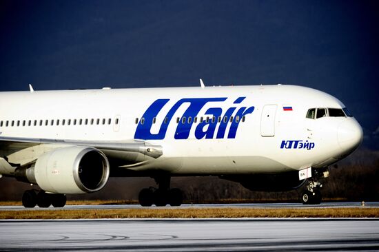 Первый рейс авиакомпании Utair по маршруту Владивосток — Москва