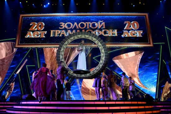 Юбилейное шоу "Русское Радио. 20 лет. Легендарные хиты Золотого Граммофона"