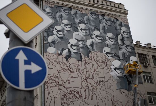 Граффити по мотивам фильма "Звездные войны" в Москве