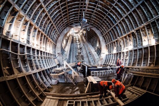 Мэр Москвы С.Собянин посетил строящуюся станцию метро "Фонвизинскую"