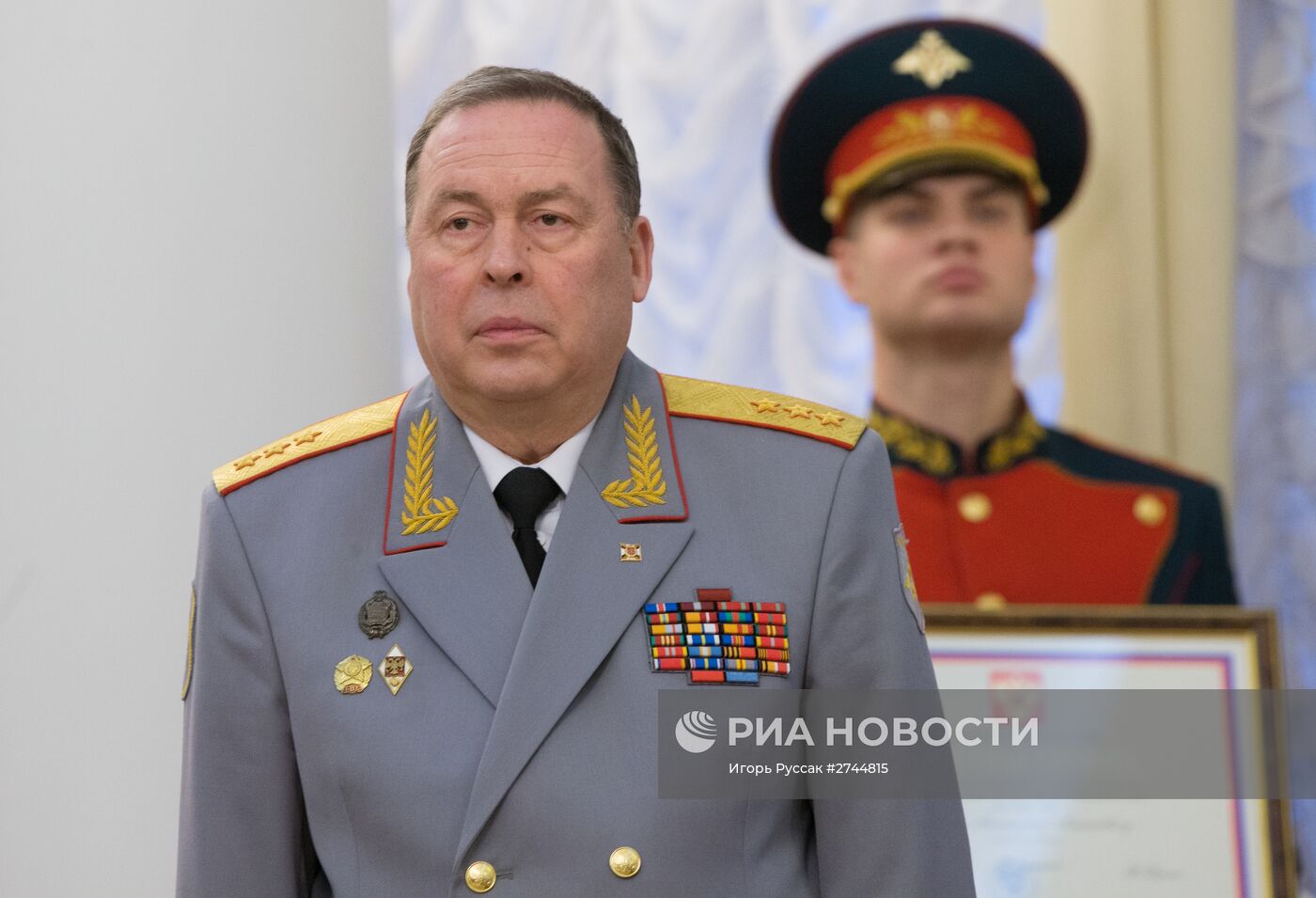 Генерал-полковник Картаполов назначен командующим войсками ЗВО