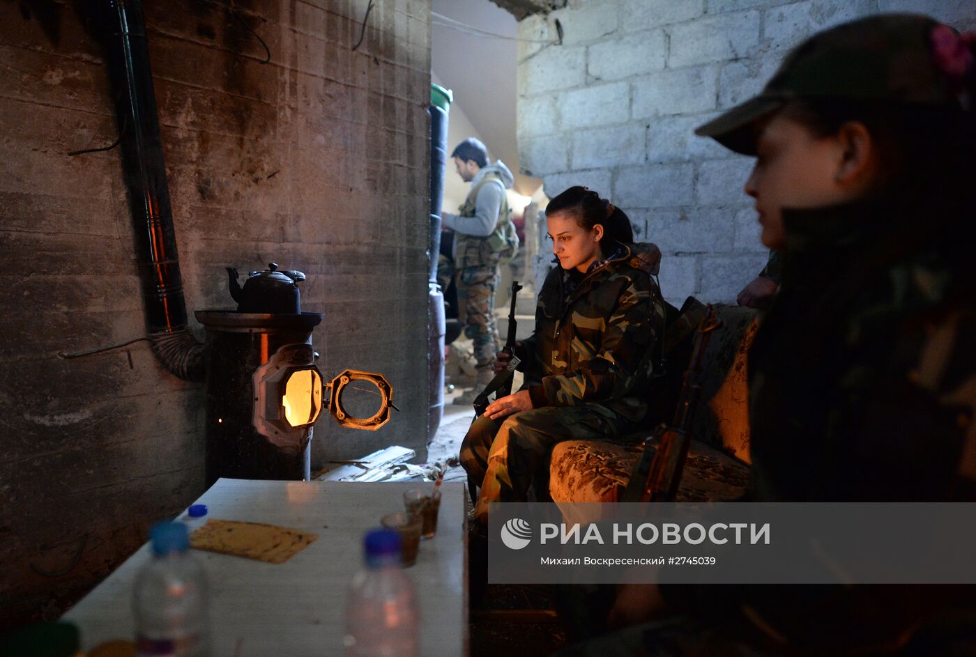 Бойцы САА в пригороде Дамаска Дарайе