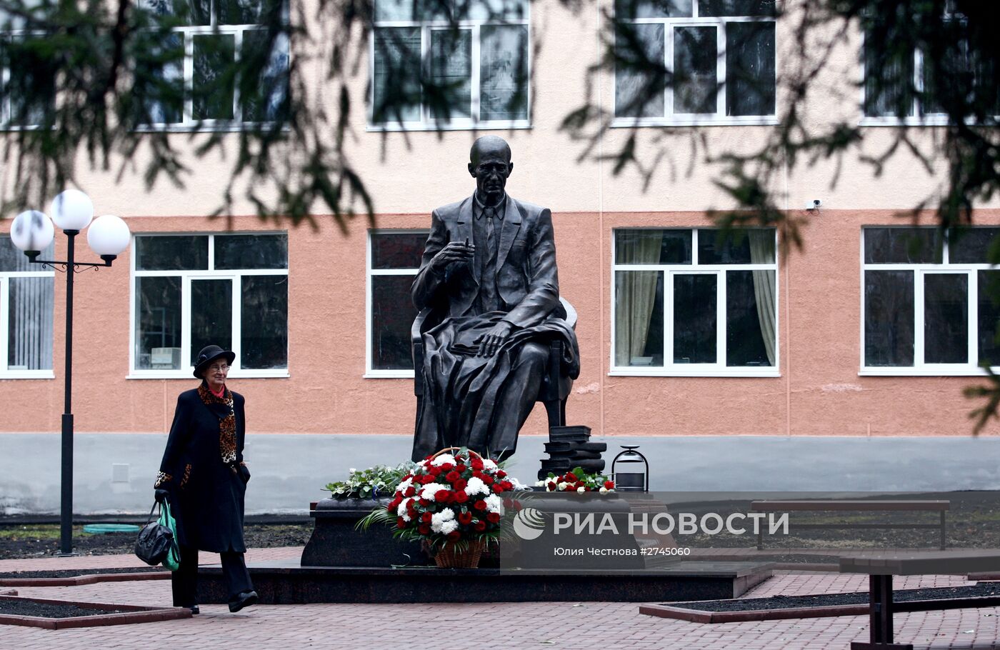 Открытие памятника Михаилу Бахтину в Саранске
