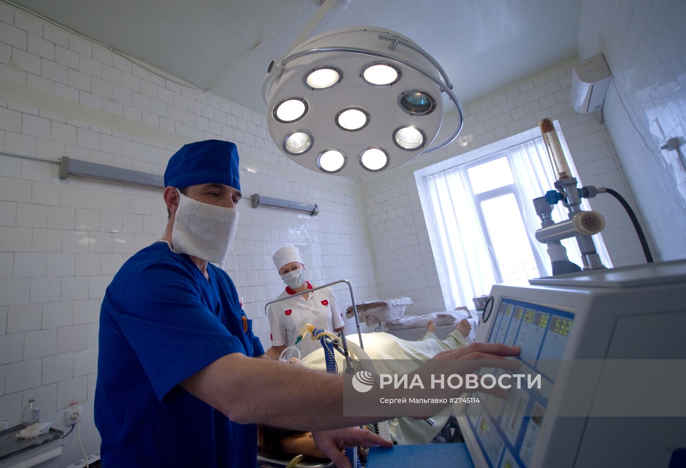 Больницы Крыма продолжают работать после обесточивания