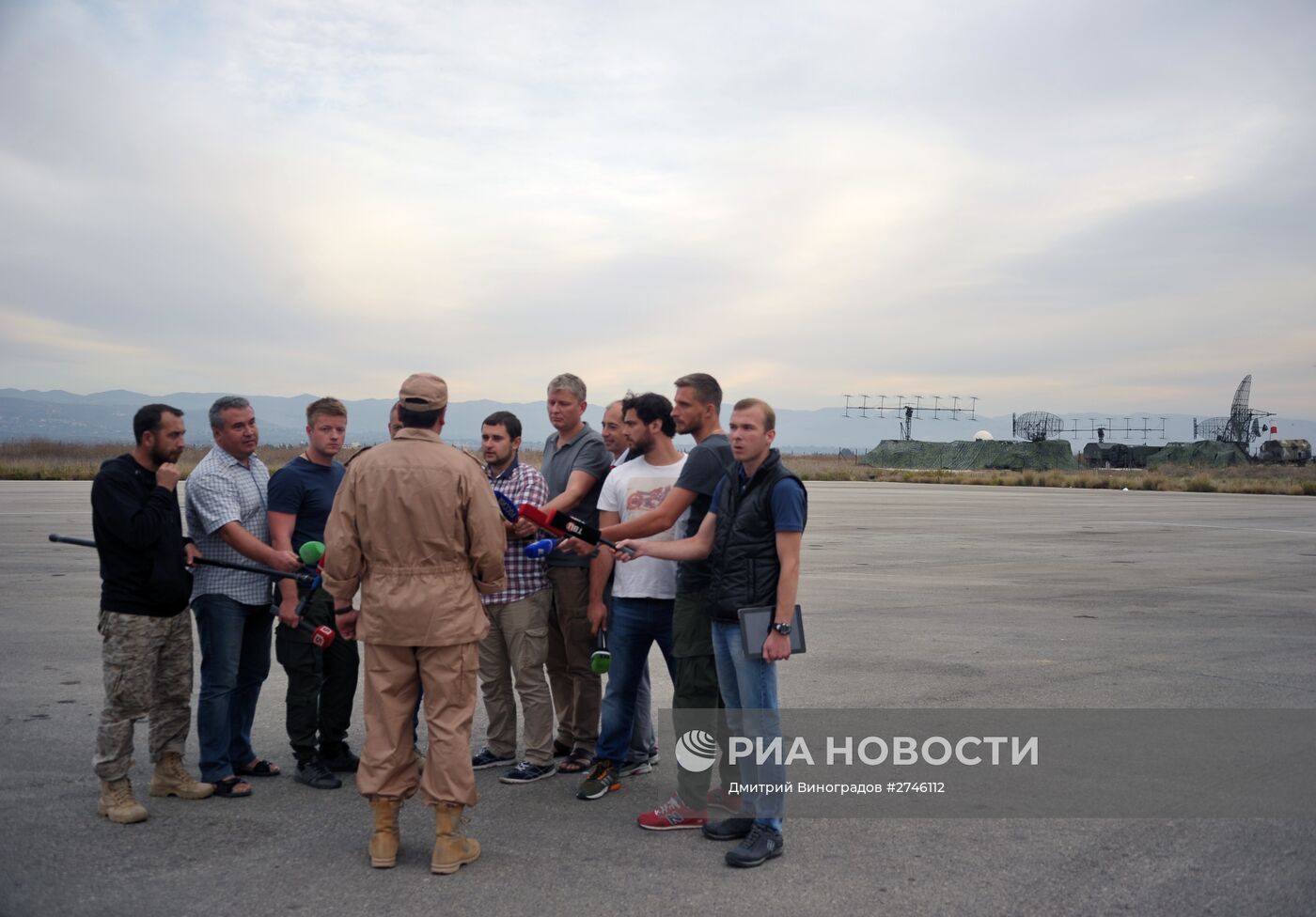 Спасенный летчик Су-24 ВКС РФ ответил на вопросы журналистов