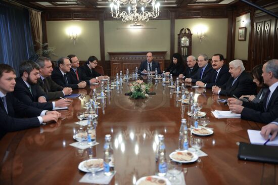 Вице-премьер правительства РФ Д.Рогозин встретился с министром иностранных дел Сирии В.Муаллемом