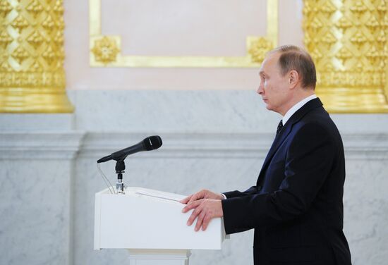 Президент РФ В.Путин принял верительные грамоты у 15 послов иностранных государств